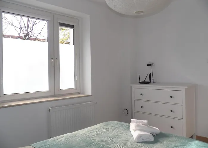 The Doubling Place Of Space And Time In Poland דירה *